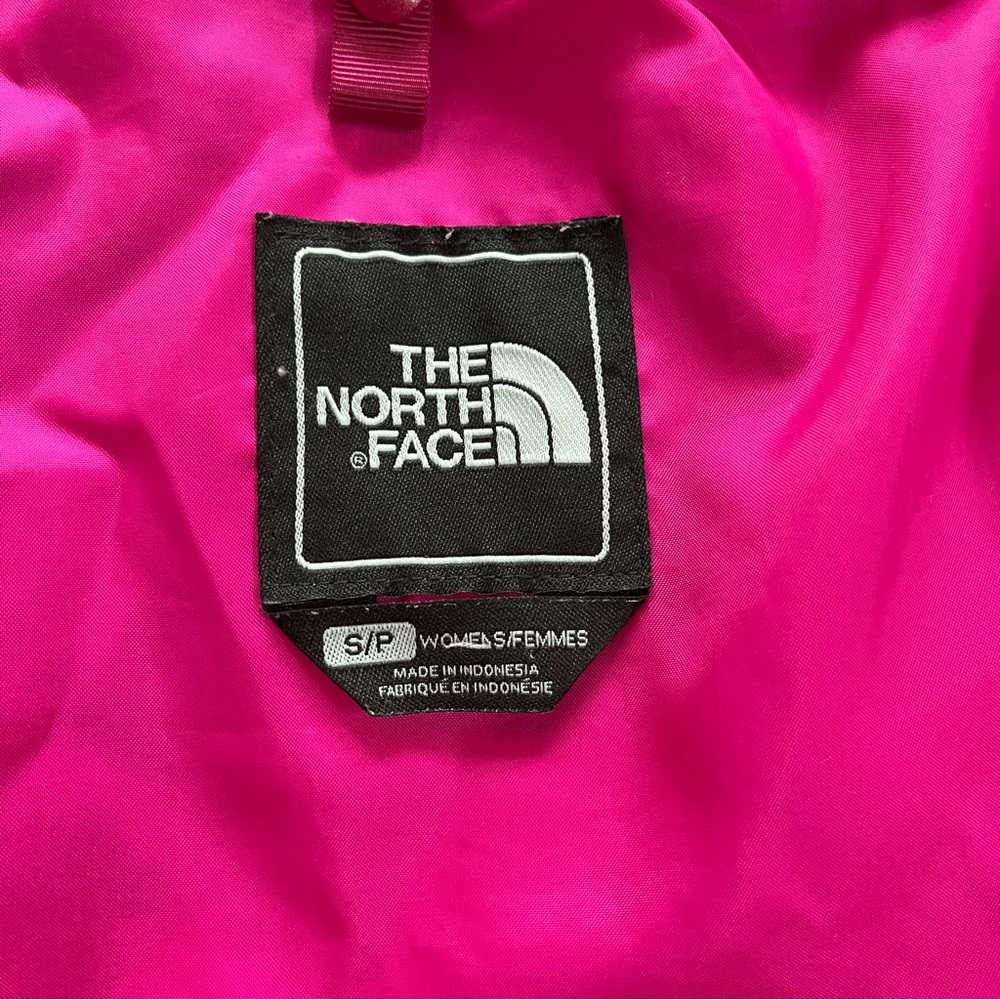 The North Face Women's Fuchsia & Orange Cinnabar Triclimate Hooded Rain Jacket - Picture 9 of 16